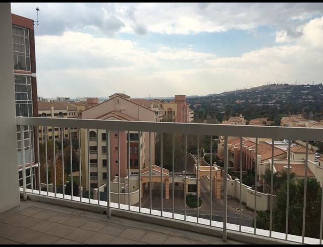 2 BEDROOM PROPERTY TO RENT IN BEDFORD GARDENS